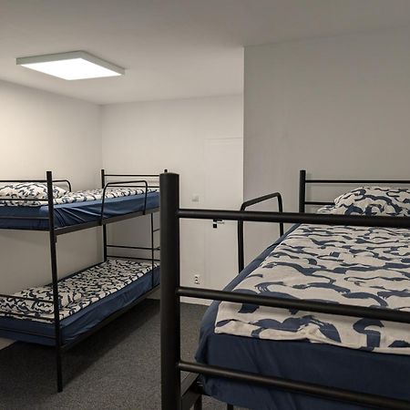 Baraczek Lotnisko Leszno Hostel Ngoại thất bức ảnh