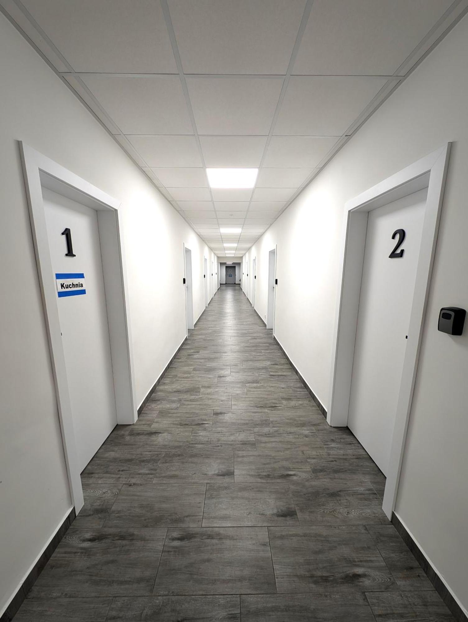 Baraczek Lotnisko Leszno Hostel Ngoại thất bức ảnh
